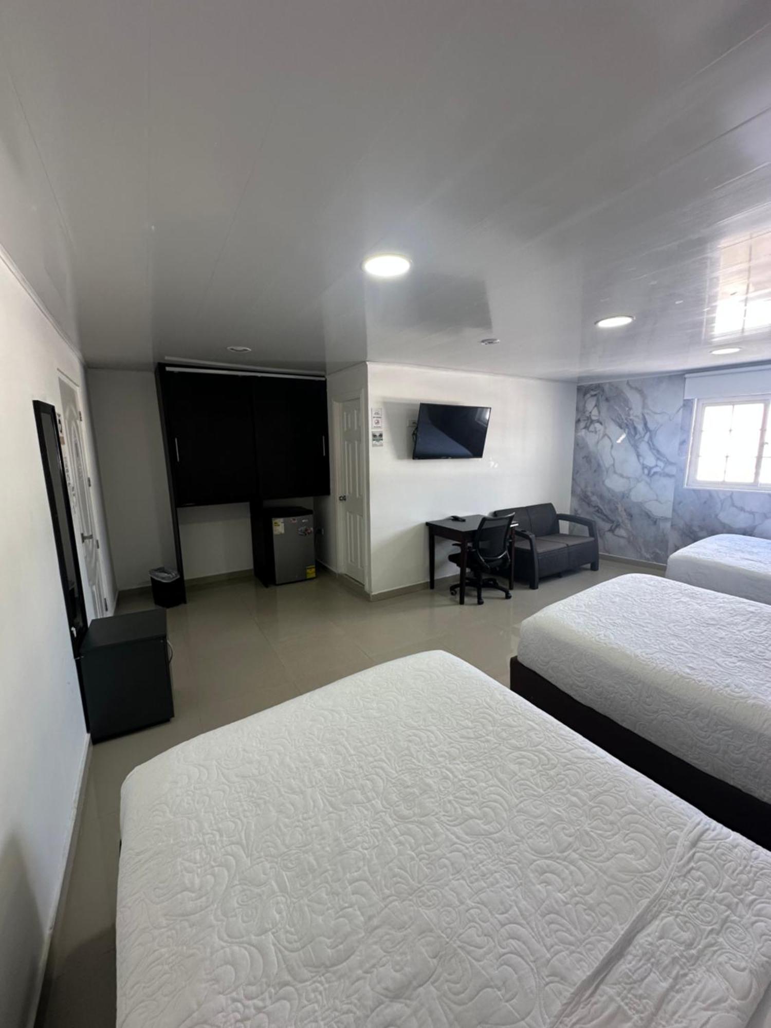 Apartahotel Plaza San Andrés Buitenkant foto